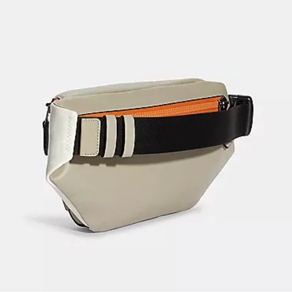 Track Belt Bag In Colorblock Signature Canvas With Coach - Picture 3 of 6